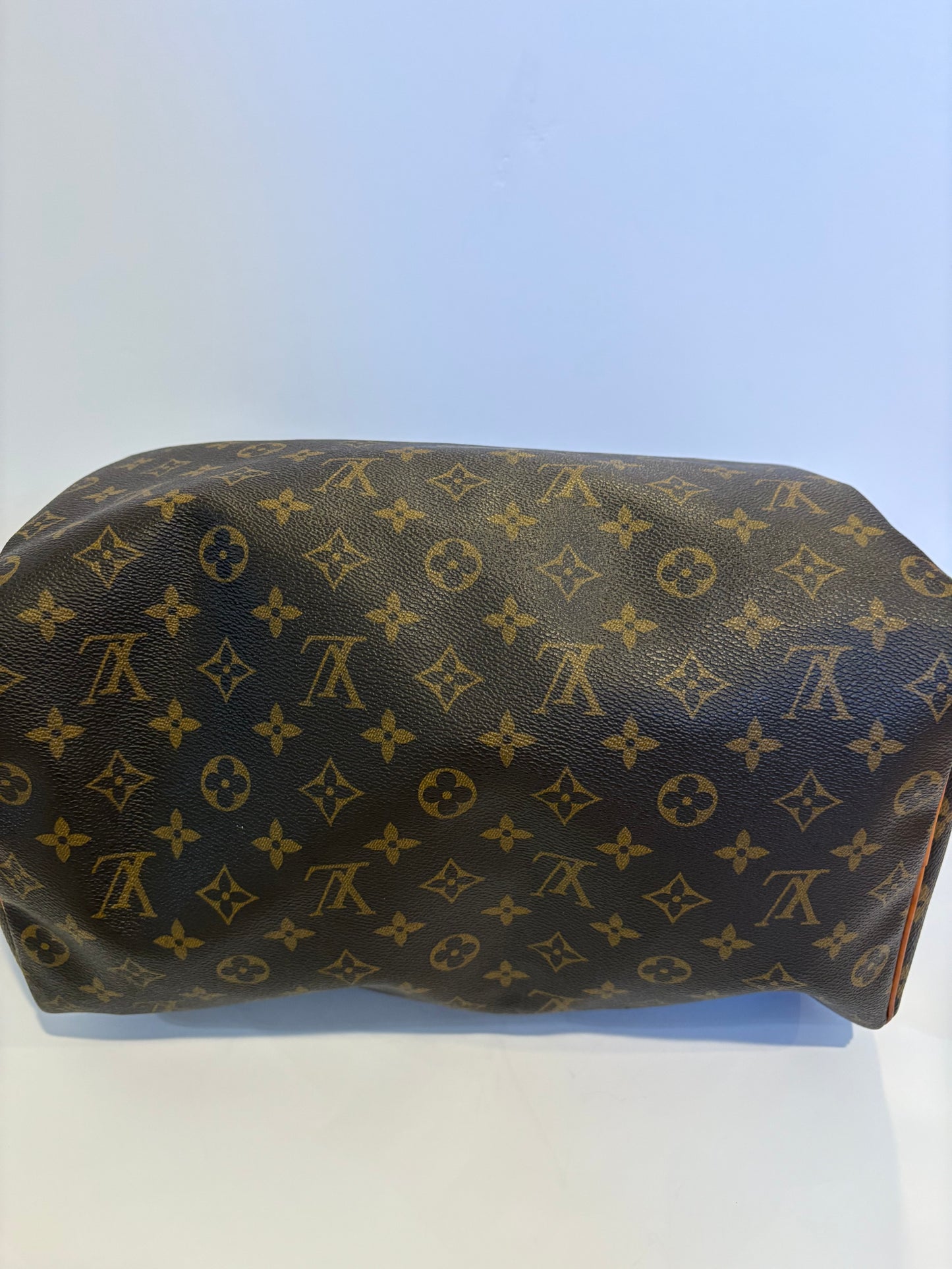 Louis Vuitton Monogram Speedy 35