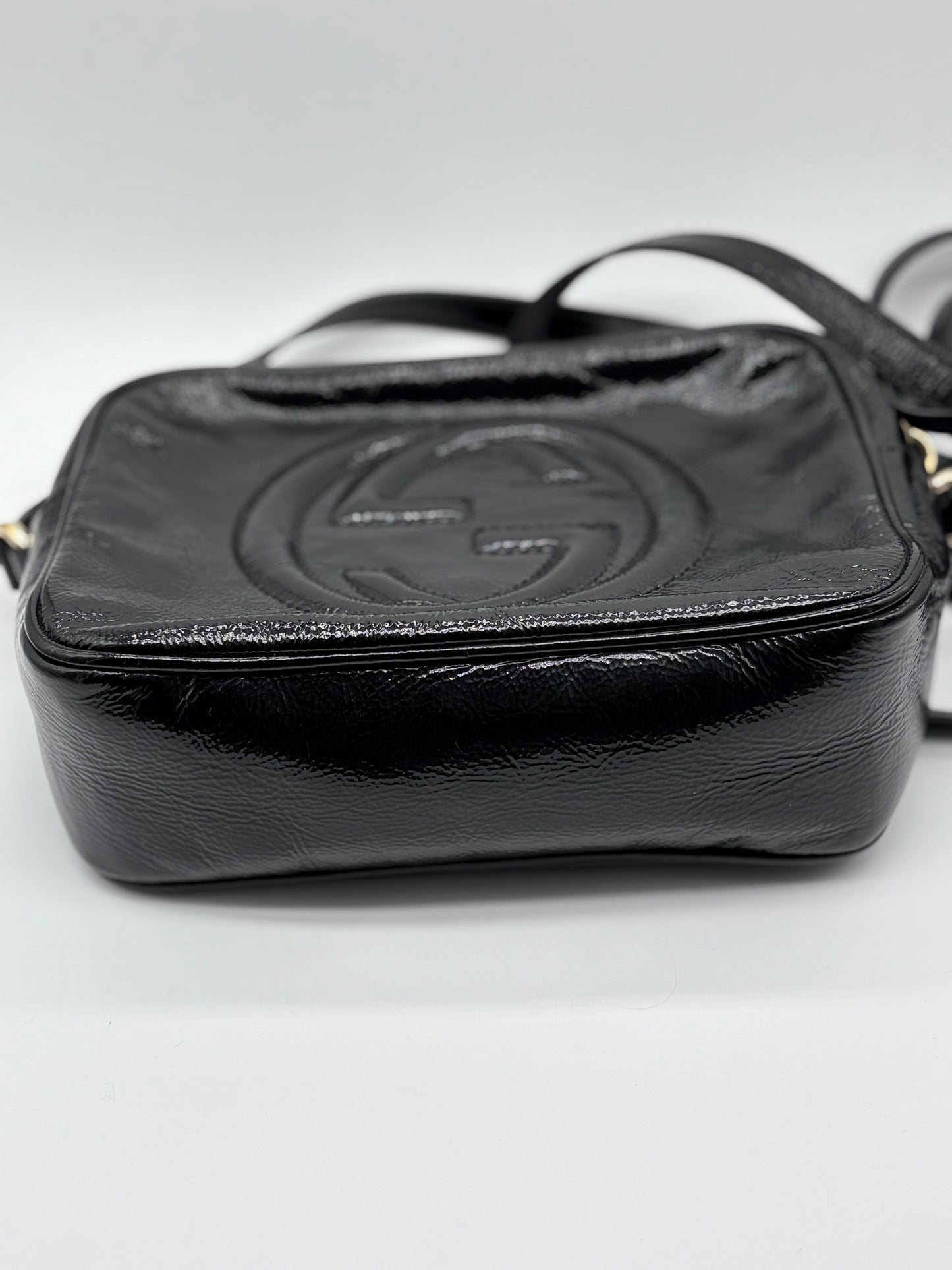 Gucci Patent leather small Soho Disco Bag