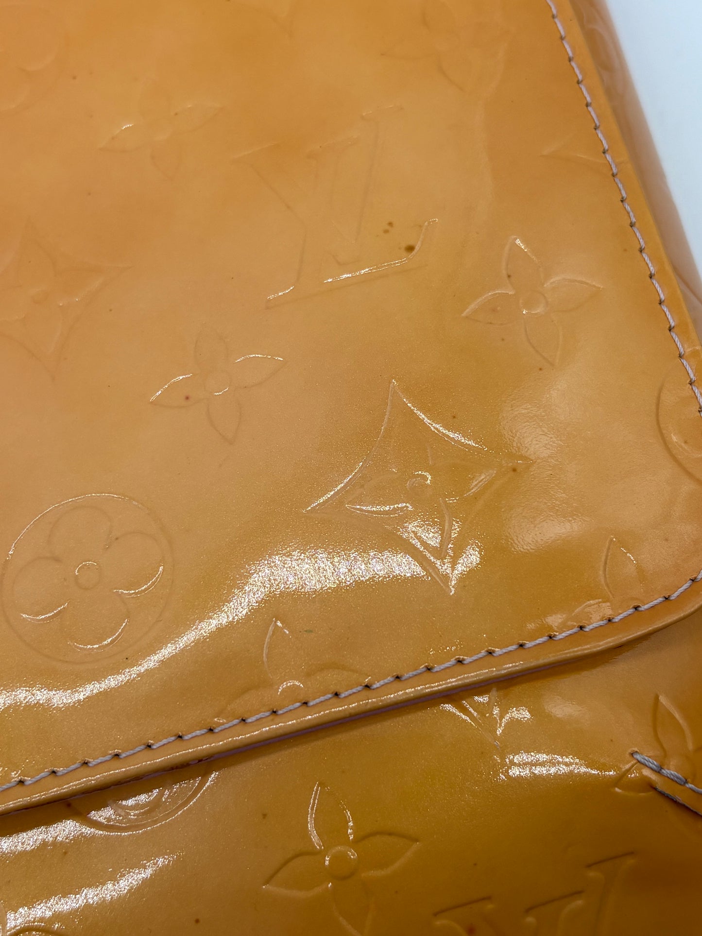 LOUIS VUITTON Monogram Vernis Thompson Street Bag Lime Yellow