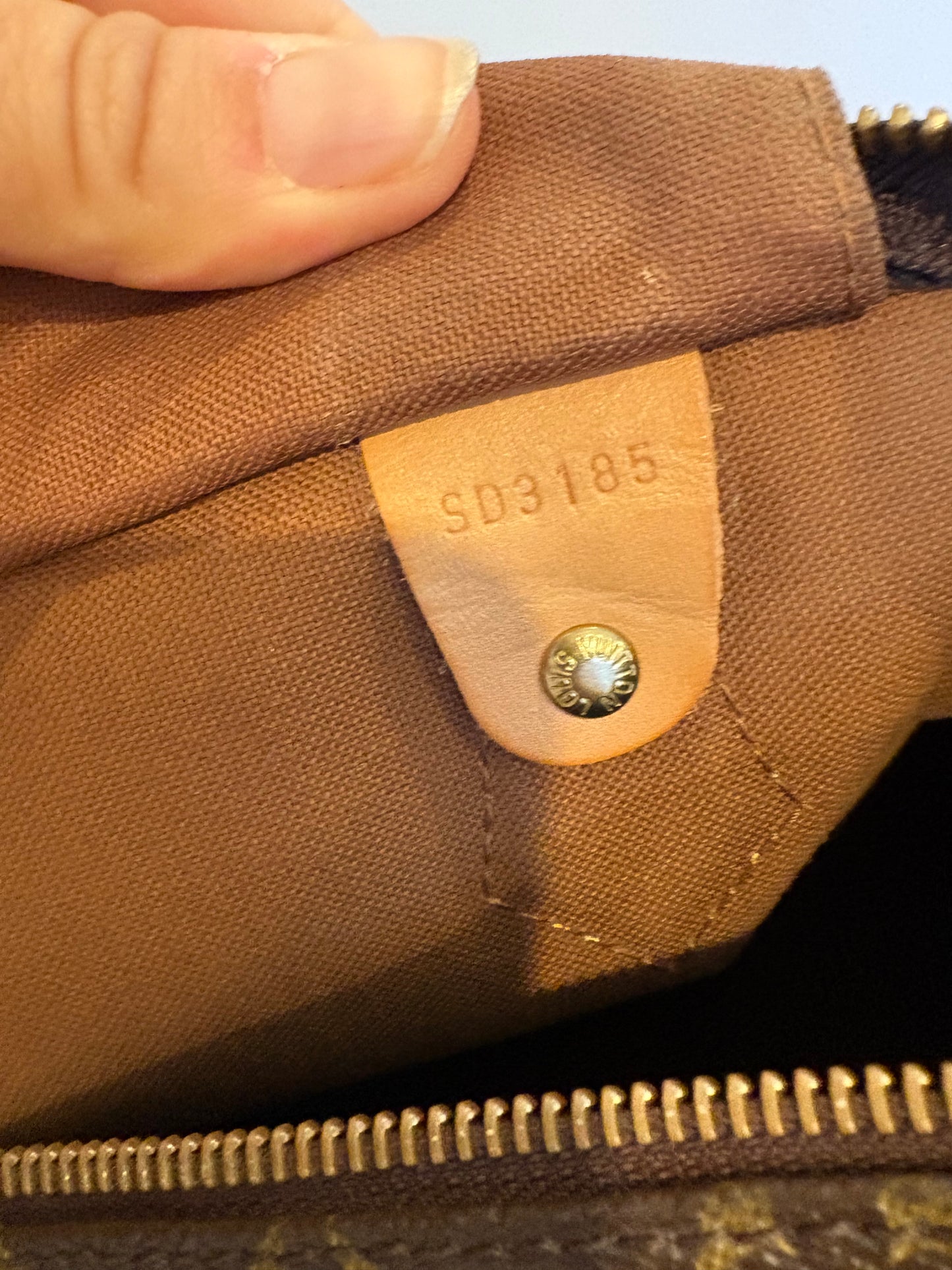 Louis Vuitton Monogram Speedy 35