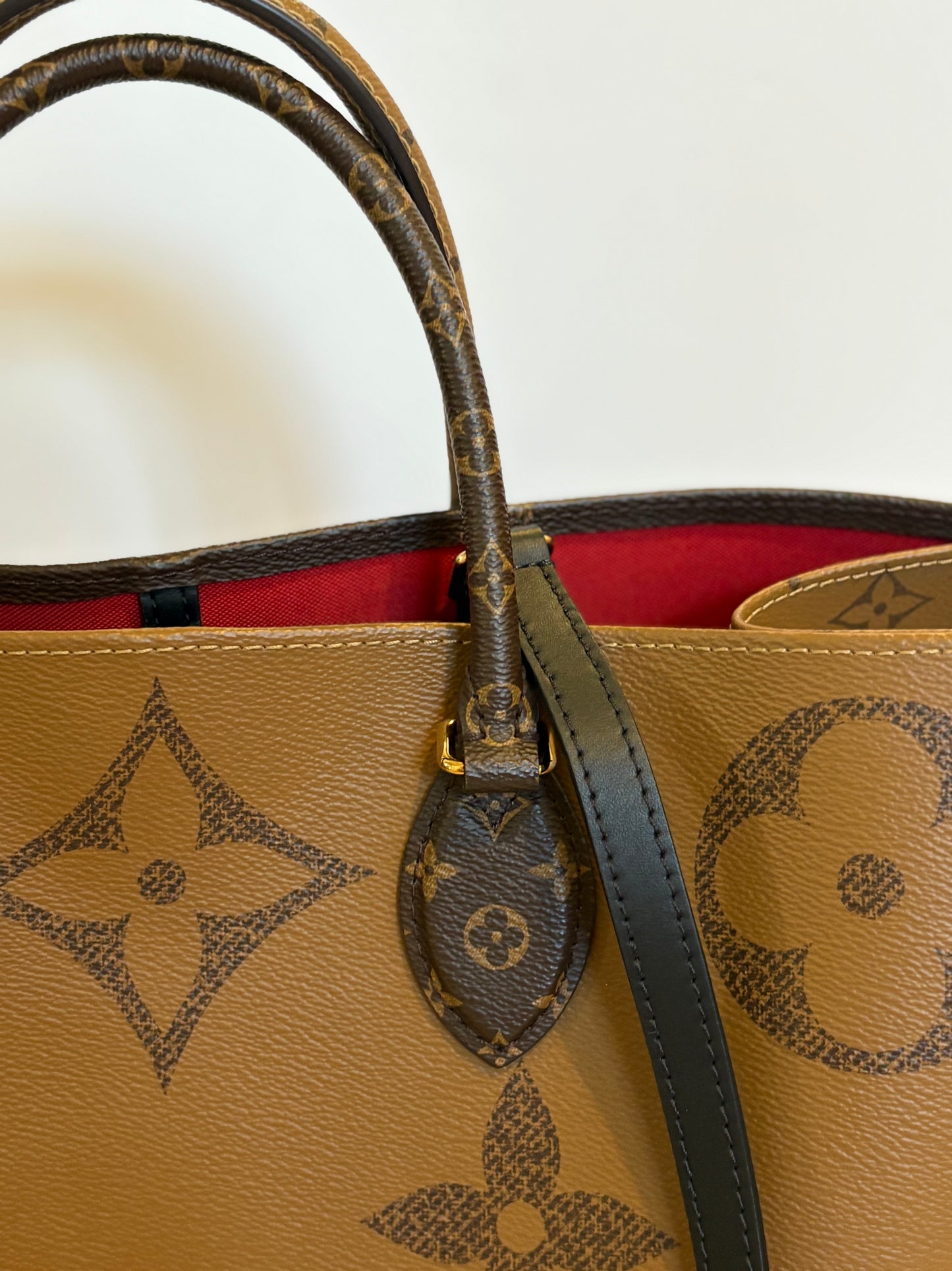 Louis Vuitton Monogram Reverse OnTheGo GM